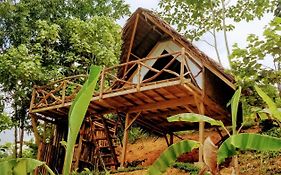 Jungle bar Resto&Cottages